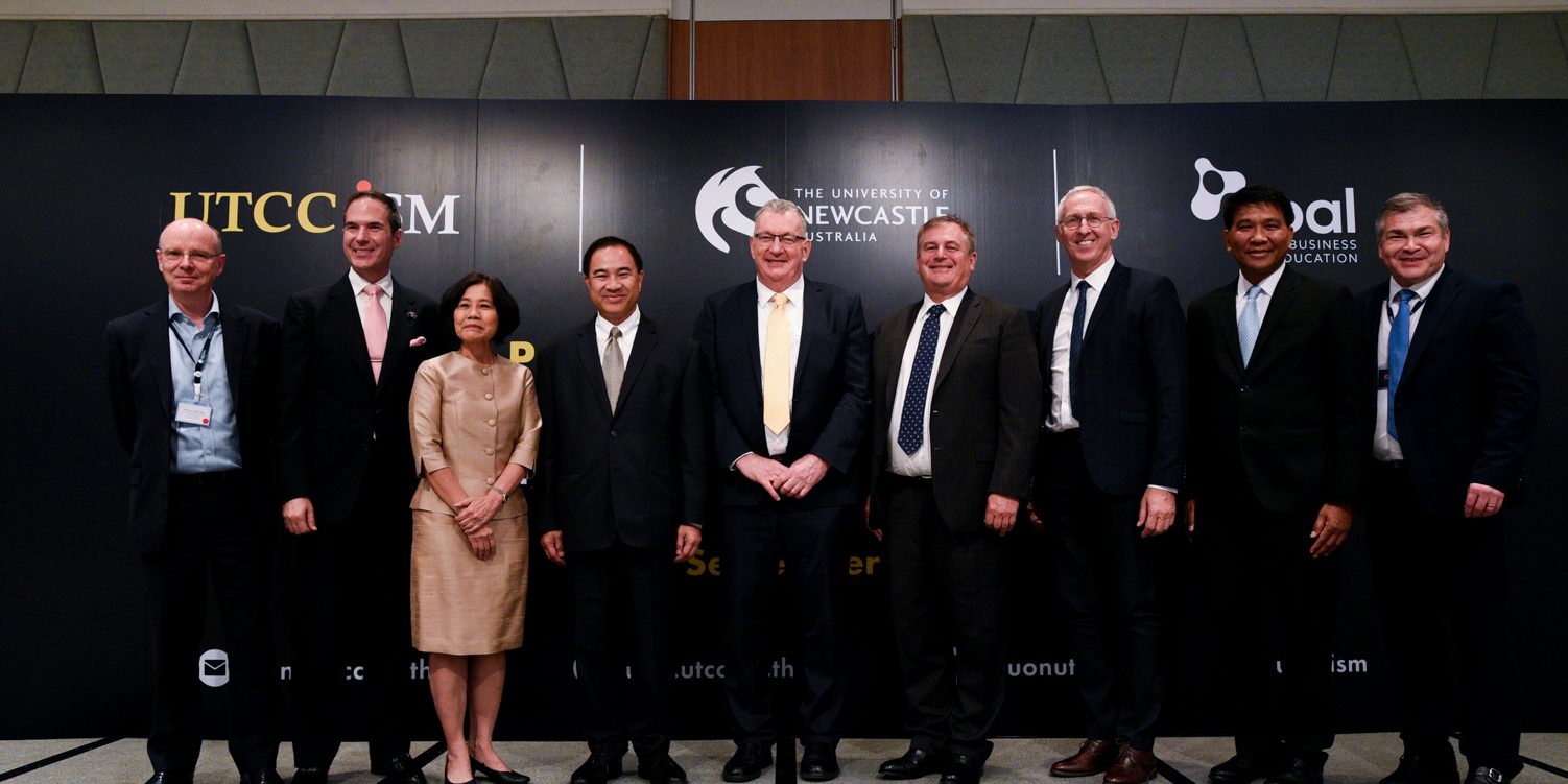 utcc ism 13 ม.หอการค้าไทยจับมือมหาวิทยาลัยจากออสเตรเลีย ร่วมเปิดหลักสูตรใหม่ เรียนที่ไทยแต่ได้ปริญญาจาก 2 ประเทศ พัฒนาคนเก่งในยุคแห่งการเปลี่ยนแปลงระดับโลก
