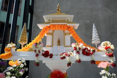 ฤกษ์งามยามดี มหาวิทยาลัยหอการค้าไทย ดำเนินการย้ายศาลพระพรหม ศาลพระภูมิเจ้าที่ และศาลแม่ไทร