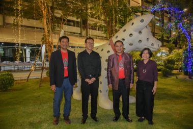 นิทรรศการศิลปะกลางแจ้ง “ฝันค้าง กลางสุข Outdoor Art Exhibition “Lingering Reverie”