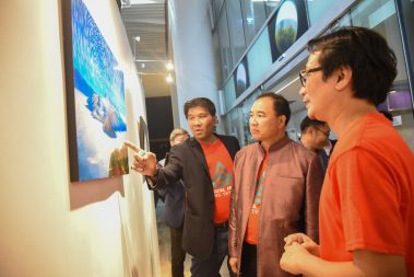 นิทรรศการศิลปะกลางแจ้ง “ฝันค้าง กลางสุข Outdoor Art Exhibition “Lingering Reverie”