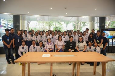 ม.หอการค้าไทย ต้อนรับคณะครูและนักเรียน จาก รร.อัมพรไพศาล