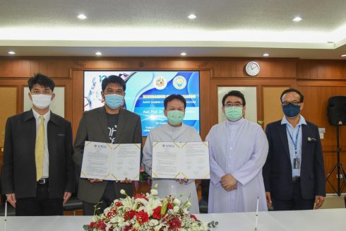 UTCC ลงนามความร่วมมือกับ ร.ร.เซนต์คาเบรียล