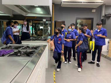 UTCC เปิดบ้านรับน้องทุกวันจร้าาาา