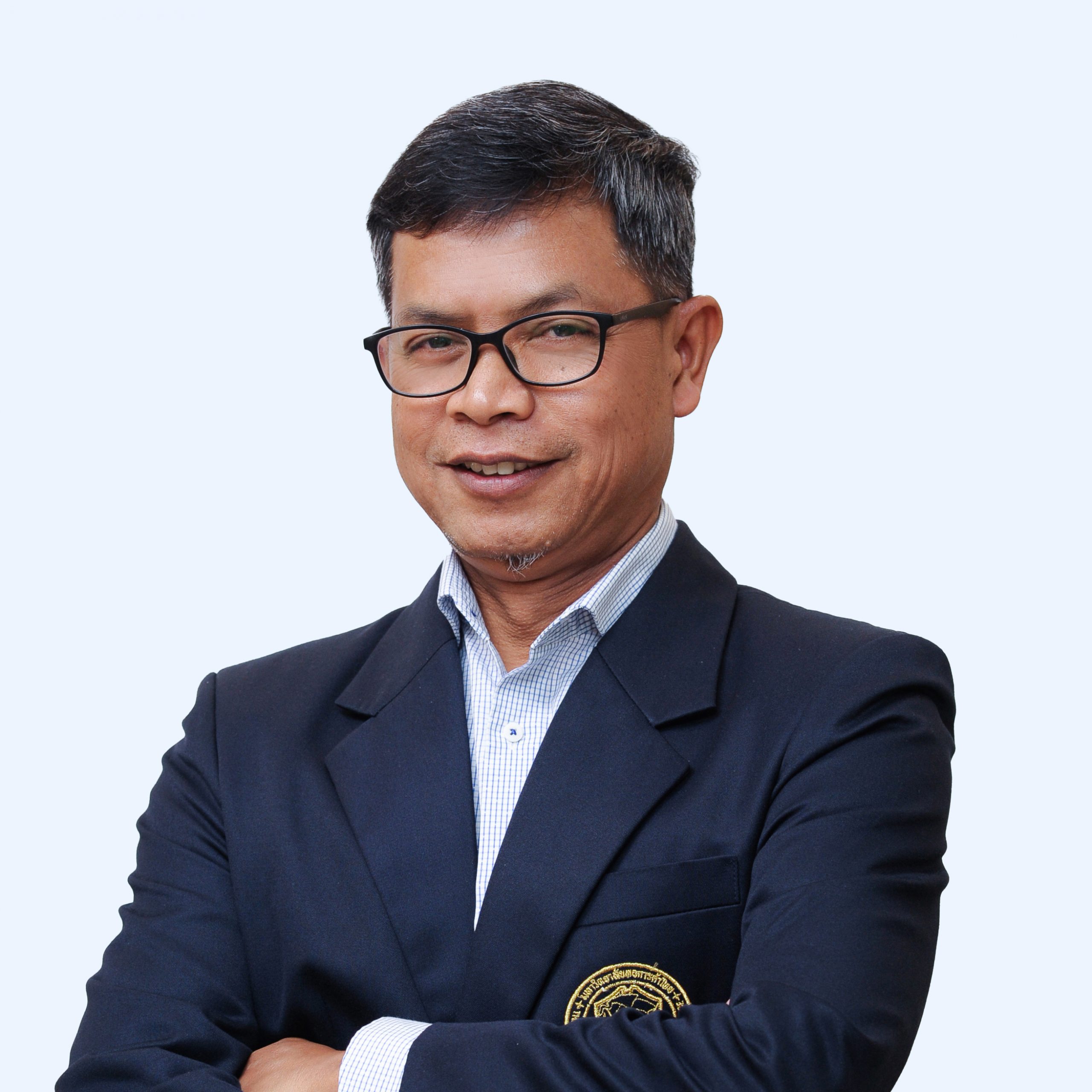 ผู้บริหาร ม.หอการค้าไทย ผู้ช่วยศาสตราจารย์สมพงษ์ มหิงสพันธุ์ ผู้ช่วยอธิการบดีฝ่ายวิชาการ ม.หอการค้าไทย