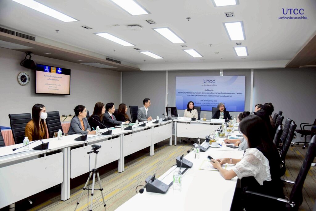LINE_ALBUM_คณะท่องเที่ยวตรวจเมินสาขาโรงแรม_250530_1_0