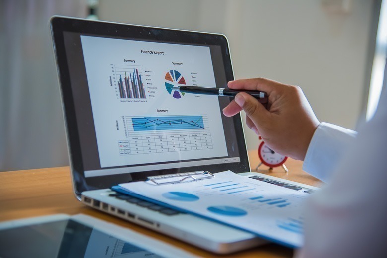 Business analysis - calculator, sheet, graphs (business report)