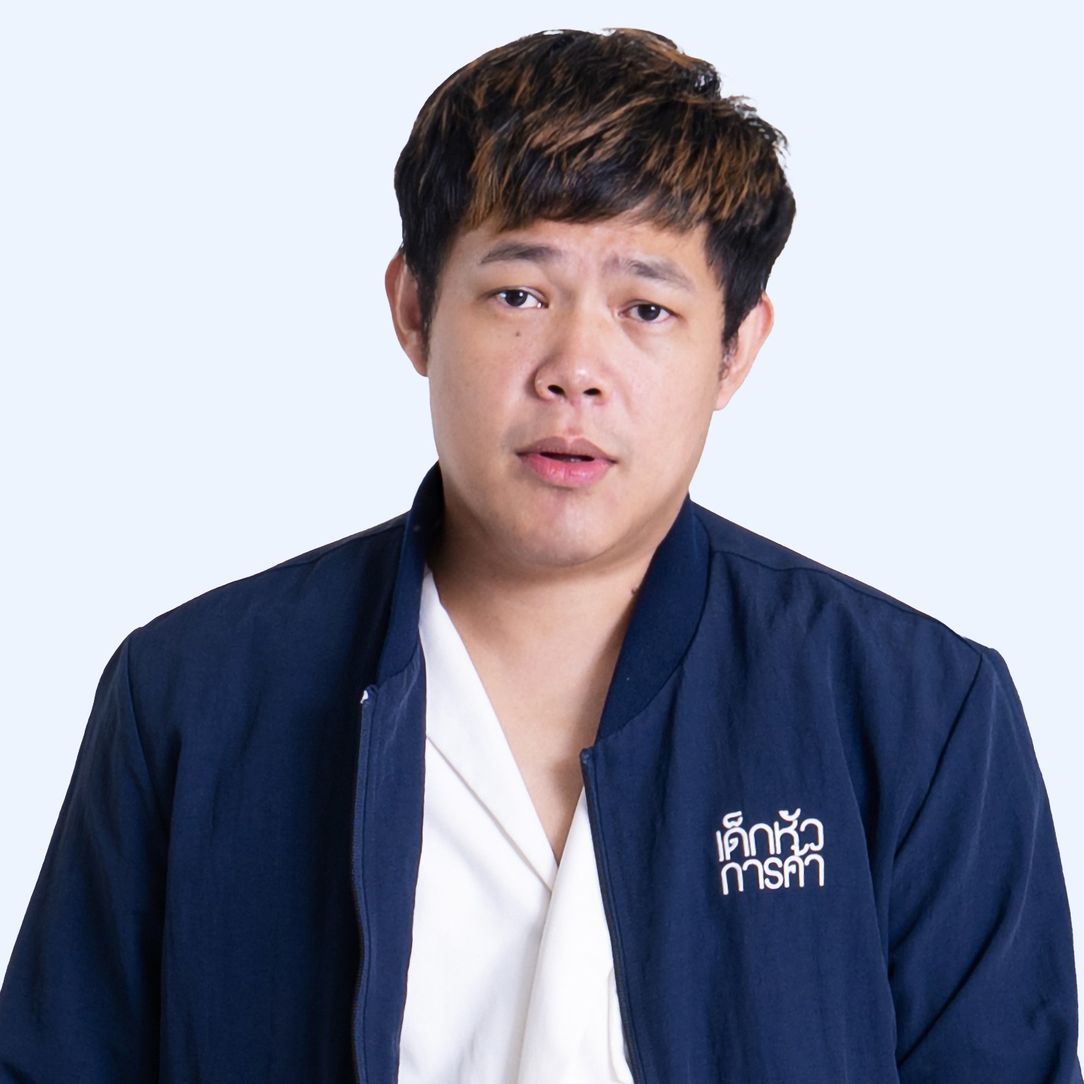 อาจารย์วุทธินันท์ อ๊อกกังวาล รองอธิการบดีฝ่ายสื่อสารการตลาด ม.หอการค้าไทย